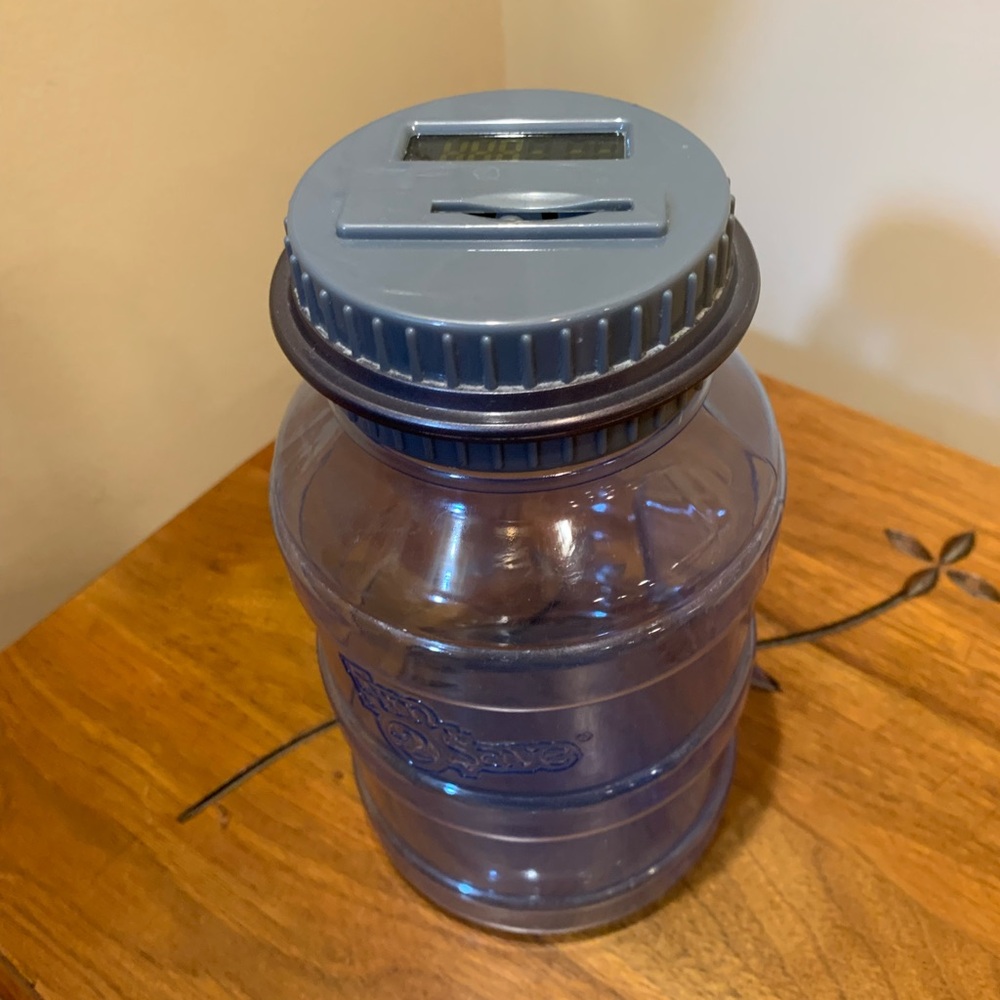 Digital coin counting jar